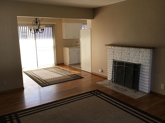 4th image of 1101 NE 11th Street Dr APT A