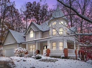 8851 Spring Valley Dr, Broadview Heights, OH 44147