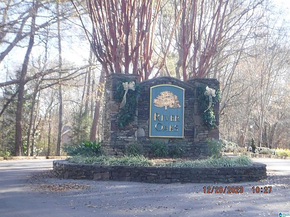 4th image of 60 River Oaks Ln