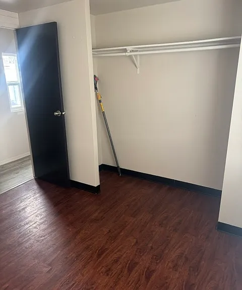 2918 NE Riverside Ave #13 — Photo 3