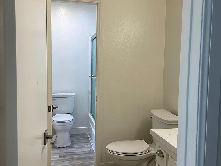 2bed+1.5bath Flat level, both bathrooms
--
*Floor plans are digital renderings. All dimensions are approximate. Actual product and specifications may vary in dimension or detail. Not all features are available in every apartment. Prices and availa
