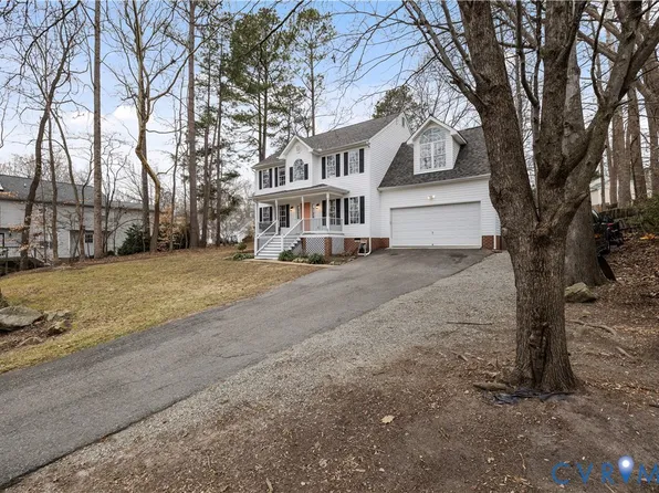 12206 Swift Crossing Dr, Midlothian, VA 23112