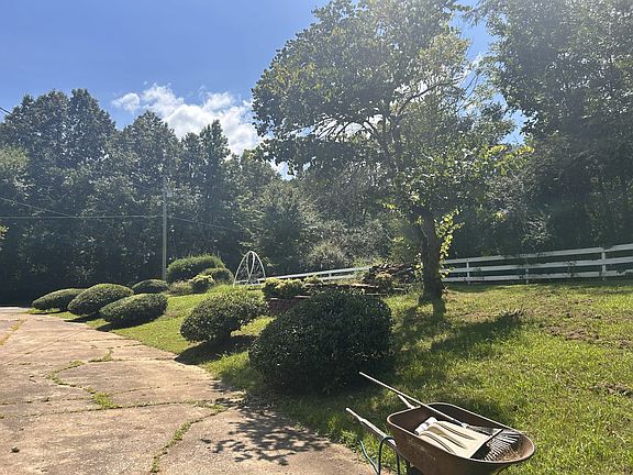 5th image of 185 Holmes Mill Rd