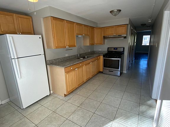 Kitchen Picture 1
