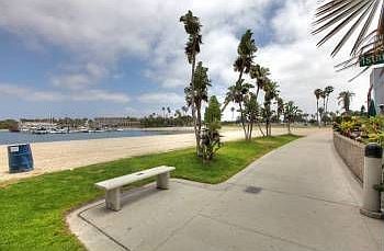 2nd image of 830 Isthmus Ct