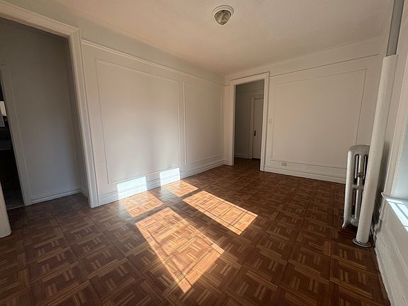 3rd image of 2435 Prospect Ave #4G