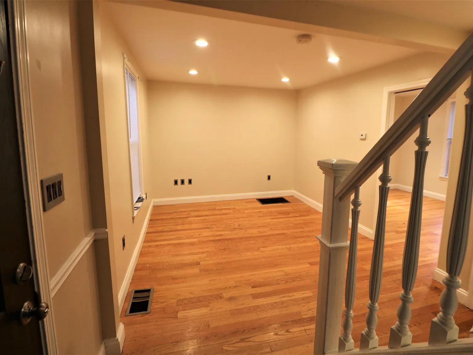 Lynn, Ma 01904 - 3 Br 2 Ba Single-Family Home — Photo 4