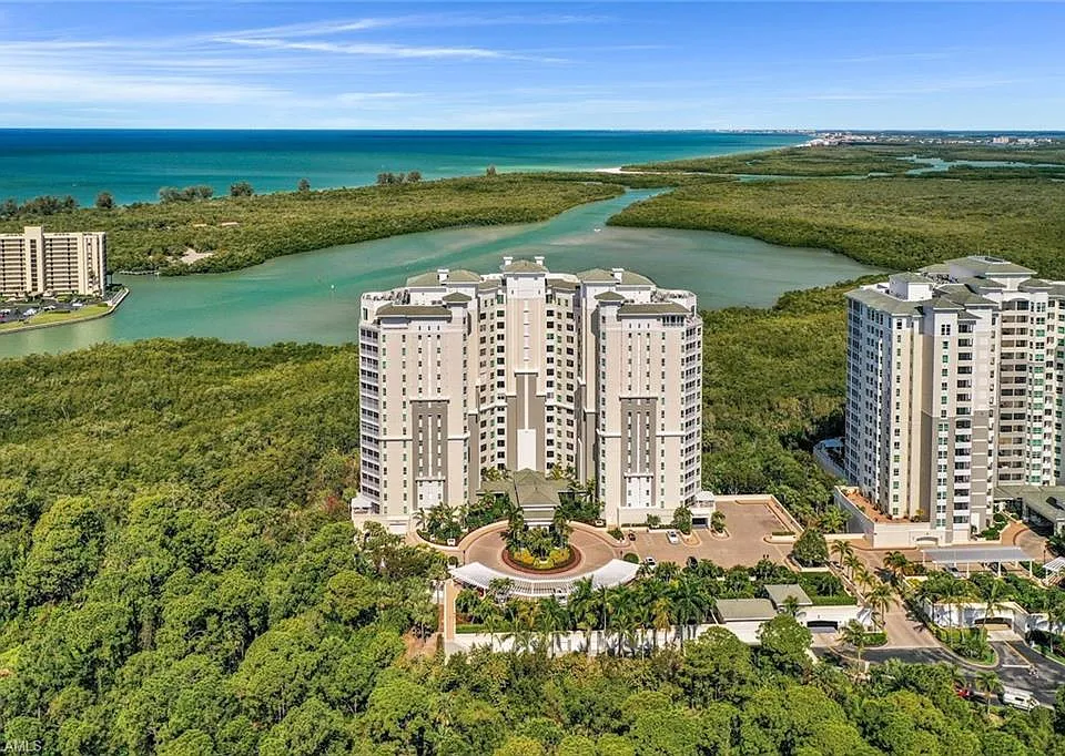 295 Grande Way #1202