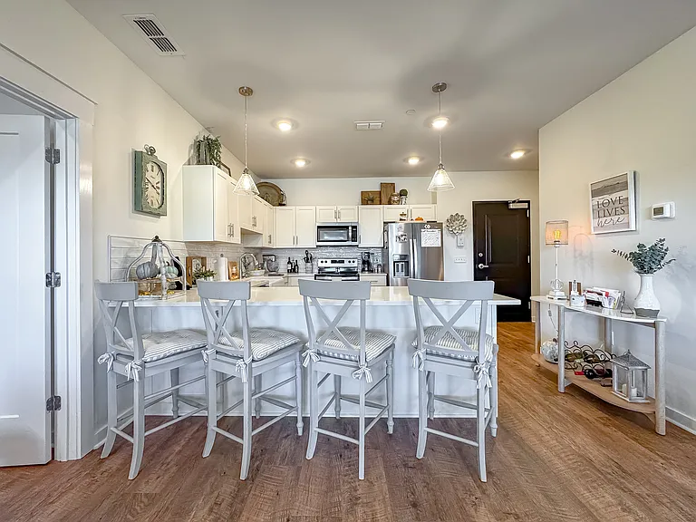 223 N Donalson St #34 — Photo 6