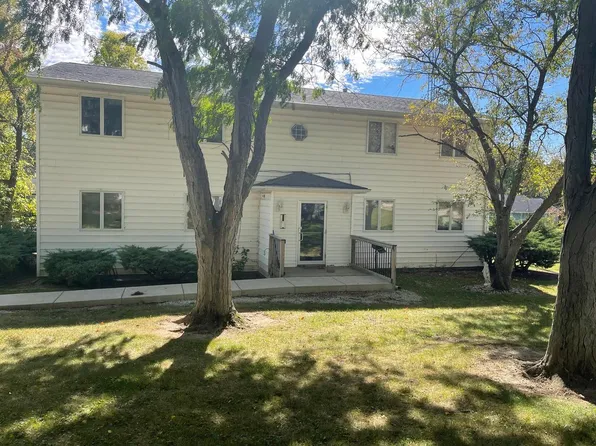 311 S Hawthorne St #1A, Granville, IL 61326