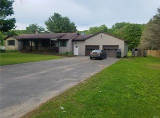 43 River Rd, Camden, NY 13316