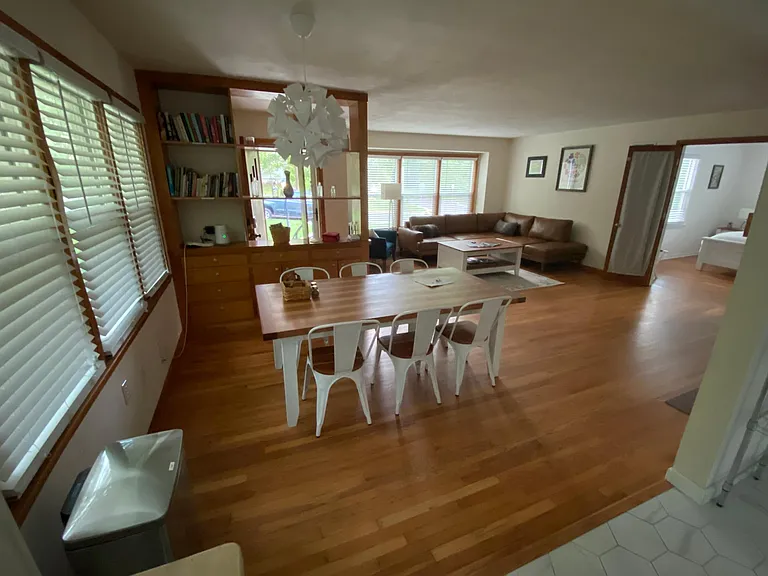 1801 University Ave — Photo 3