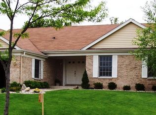 650 Majestic Dr, Algonquin, IL