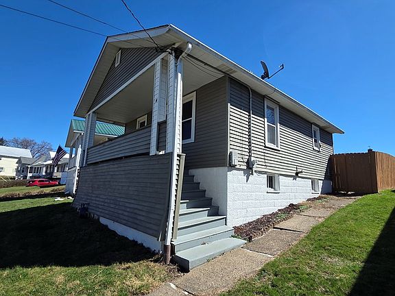 2nd image of 6 Oak Avenue