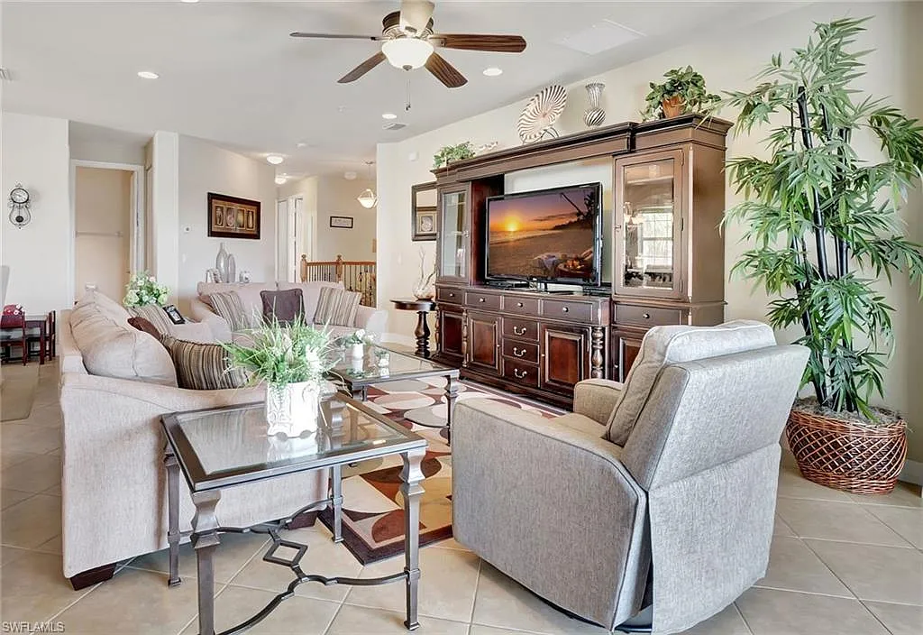 3 bed, 2.5 bath, 2288 sqft, $6,000 — Photo 3