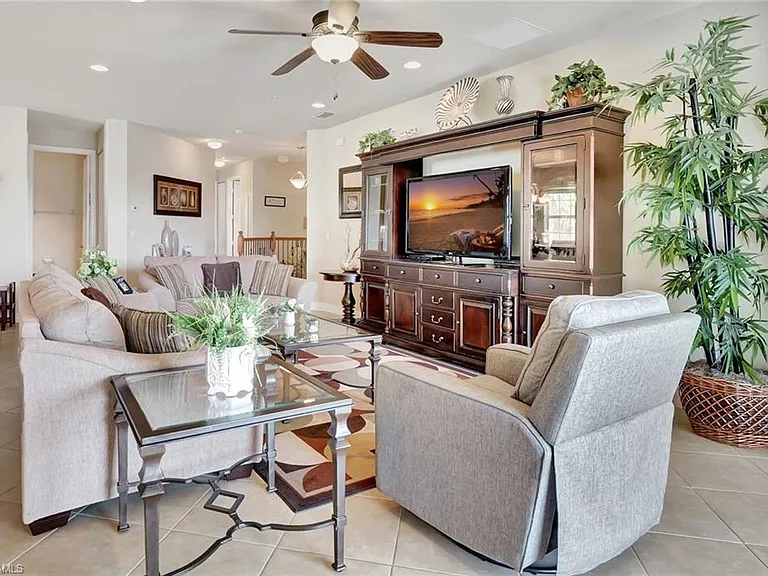 6548 Monterey Point #204 — Photo 3