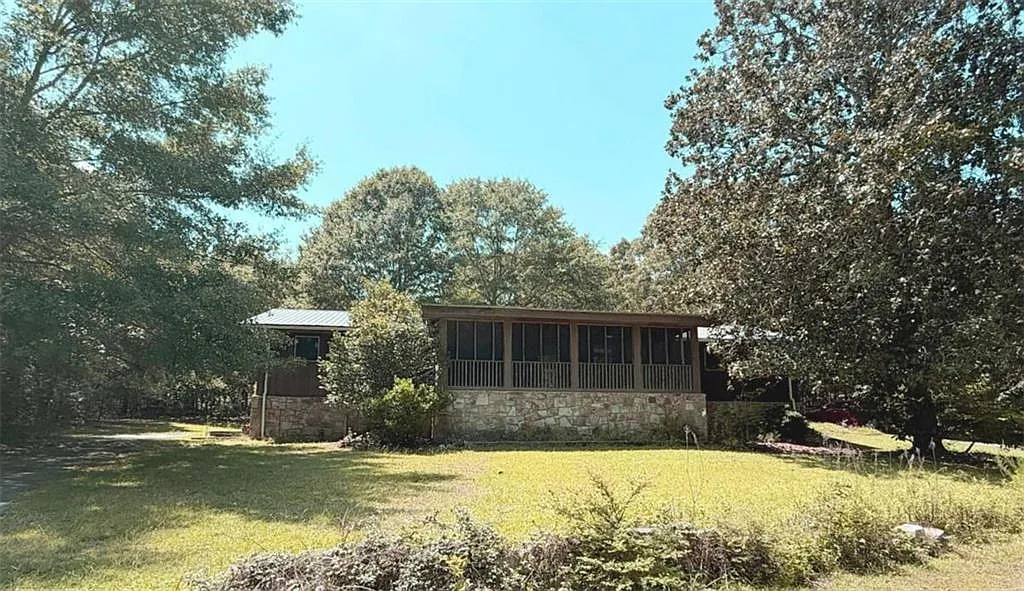2 bed, 2.0 bath, 1724 sqft, $1,800 — Photo 1