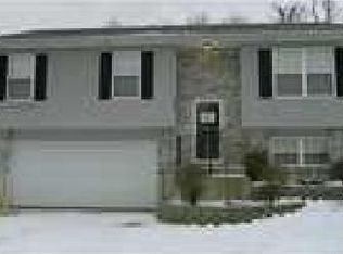 3907 Country Club Dr, Imperial, MO 63052