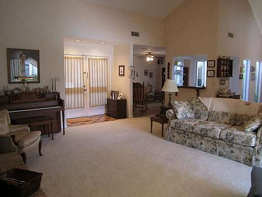 2nd image of 15307 La Mancha Dr