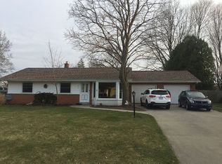6415 W Berkshire Dr, Saginaw, MI 48603