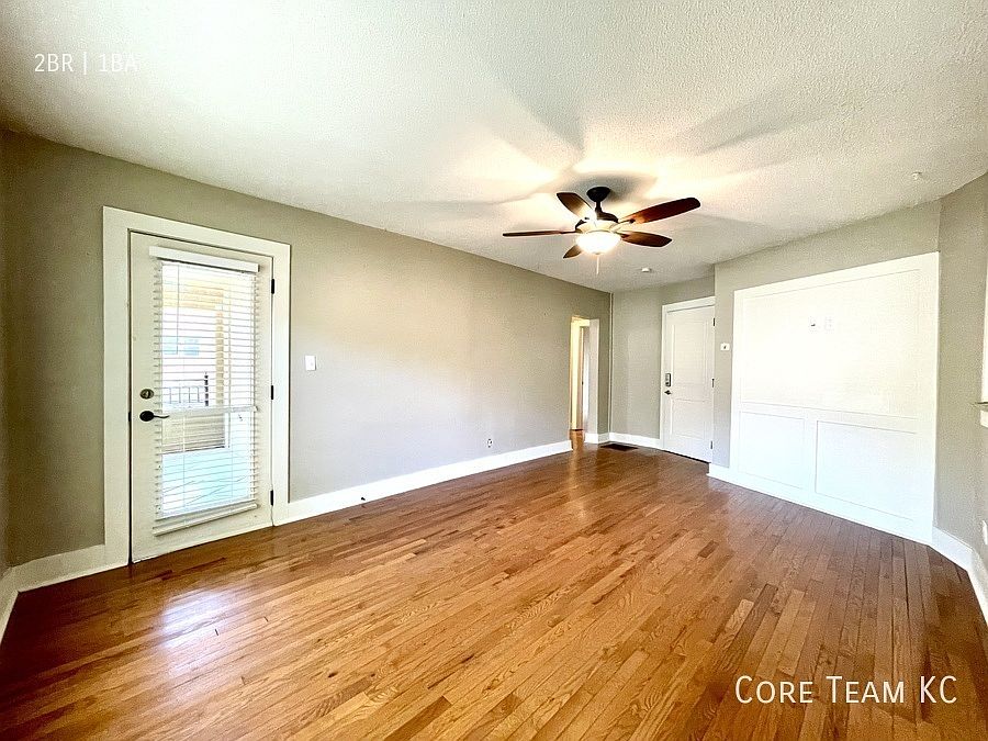 1st image of 4328 Roanoke Pkwy #201