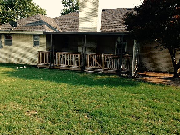 2nd image of 321 SW 62nd St