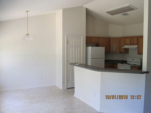 3rd image of 1614 Fentress Ave