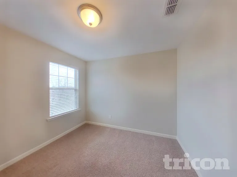 1048 Solomon Ln — Photo 11