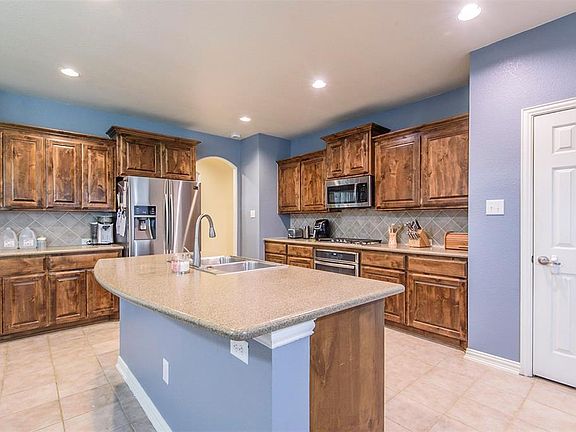 5th image of 13664 Saddlewood Dr