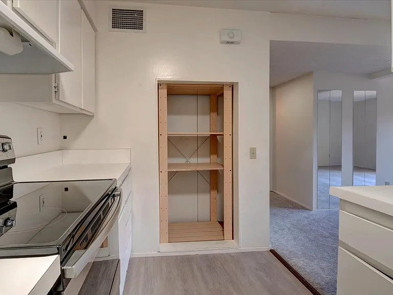 4012 Valeta St #302 — Photo 10