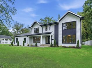 2 Byron Ct, Westfield Town, NJ 07090