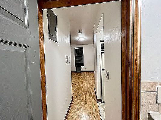 3rd image of 702 Washington Ave APT 4