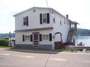 1718 Lakeside Dr, Harveys Lake, PA 18618
