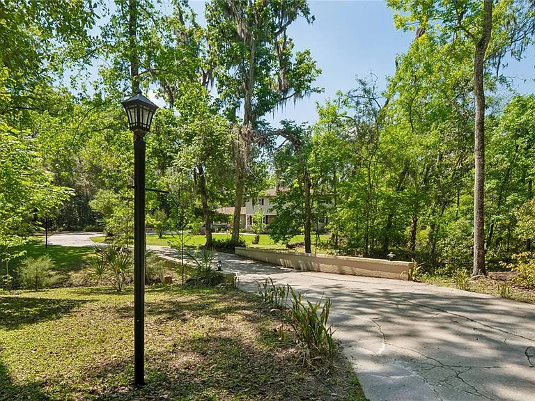 20424 Marguerite Rd — Photo 65