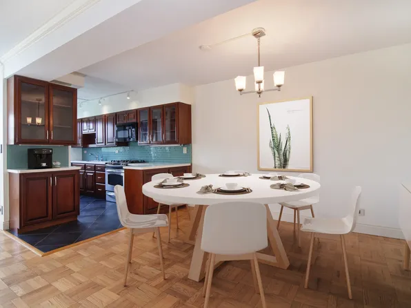 750 Kappock Street image 7 of 27