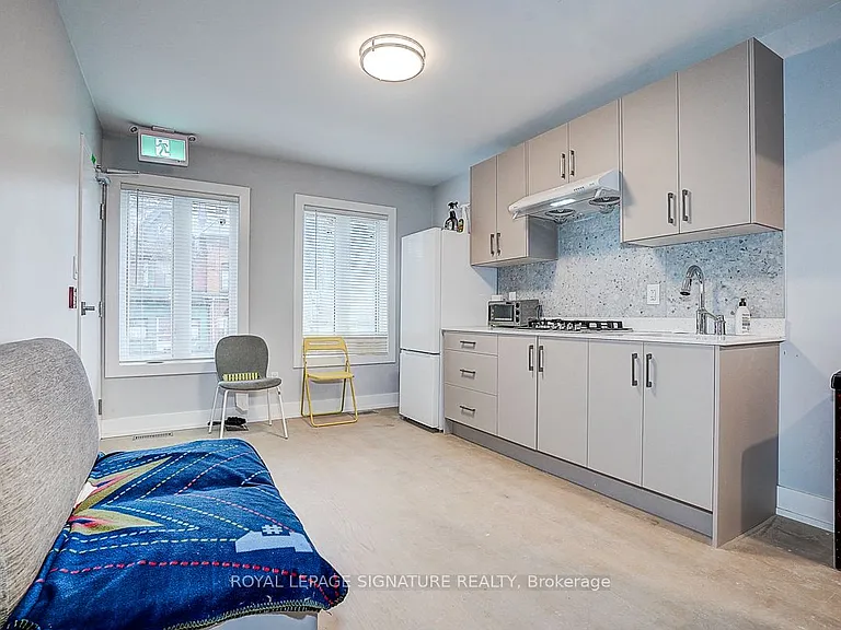 252 Annette St #3 — Photo 10