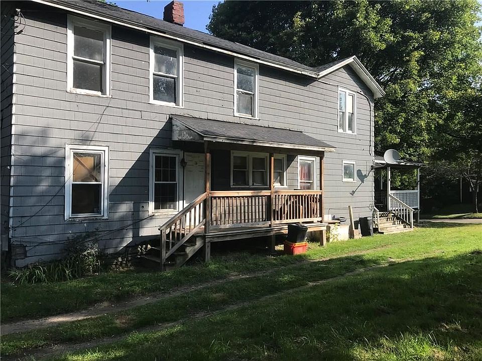 2nd image of 713 Washington St