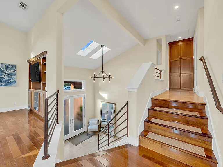 535 Santa Fe Ave — Photo 16