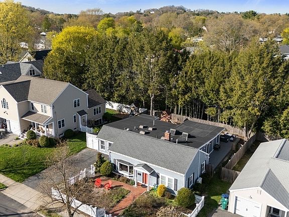 5th image of 16 Fredette Rd