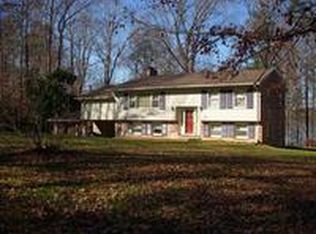 751 Canterbury Dr, Halifax, VA 24558
