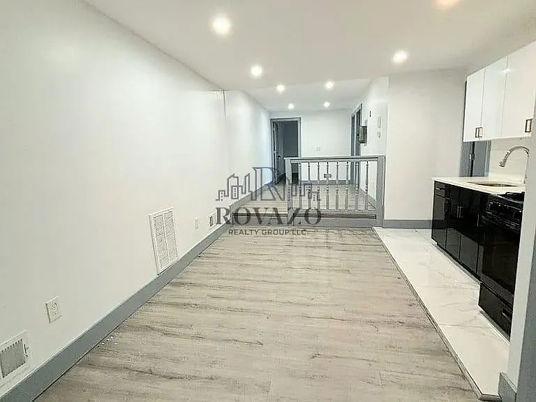 655 S 11th St #2A — Photo 2
