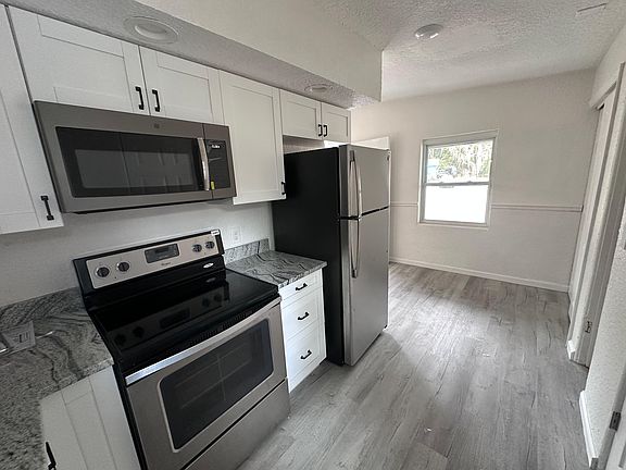 5th image of 2904 Lippia Rd