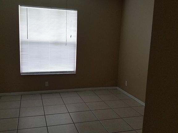 5th image of 4701/4703 13th St SW