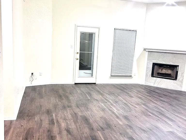 534 Meadow Ln — Photo 6