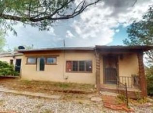 228 La Posta Rd, Taos, NM 87571
