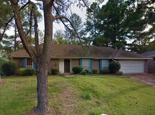 1253 Woodfield Dr, Jackson, MS 39211