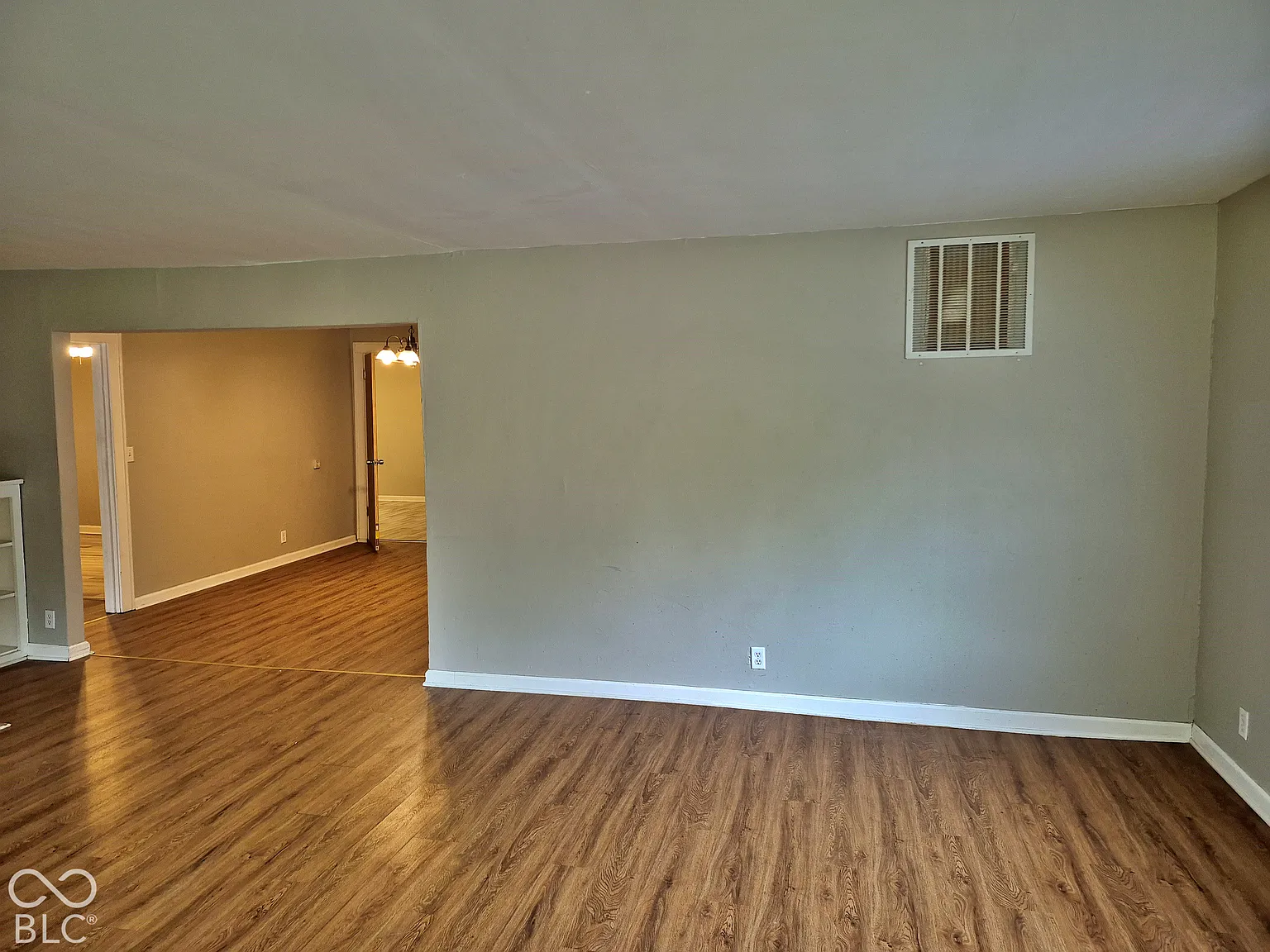 3 bed, 1.0 bath, 1283 sqft, $1,499 — Photo 3