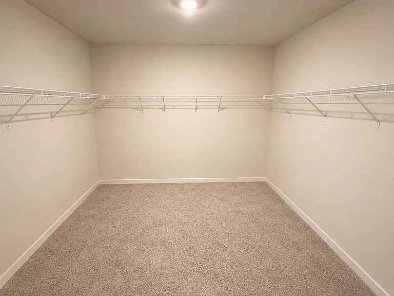 372 Corinth Dr — Photo 12