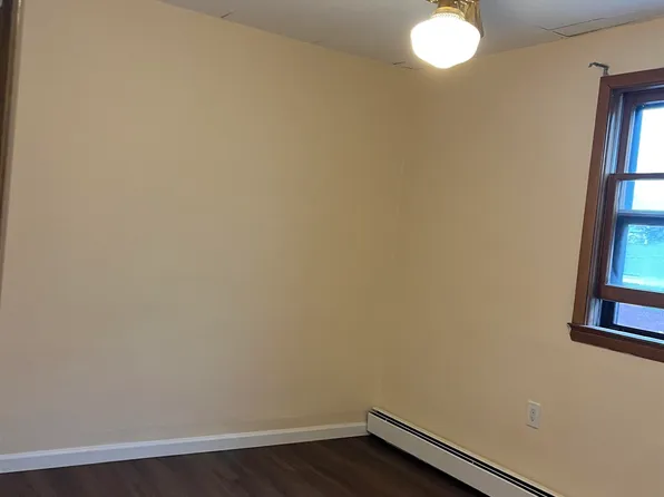 36 Humphrey Avenue image 13 of 14