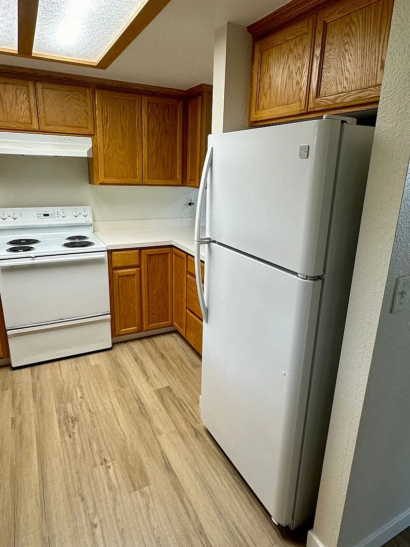1/2 Off 2nd Month's Rent — Photo 3